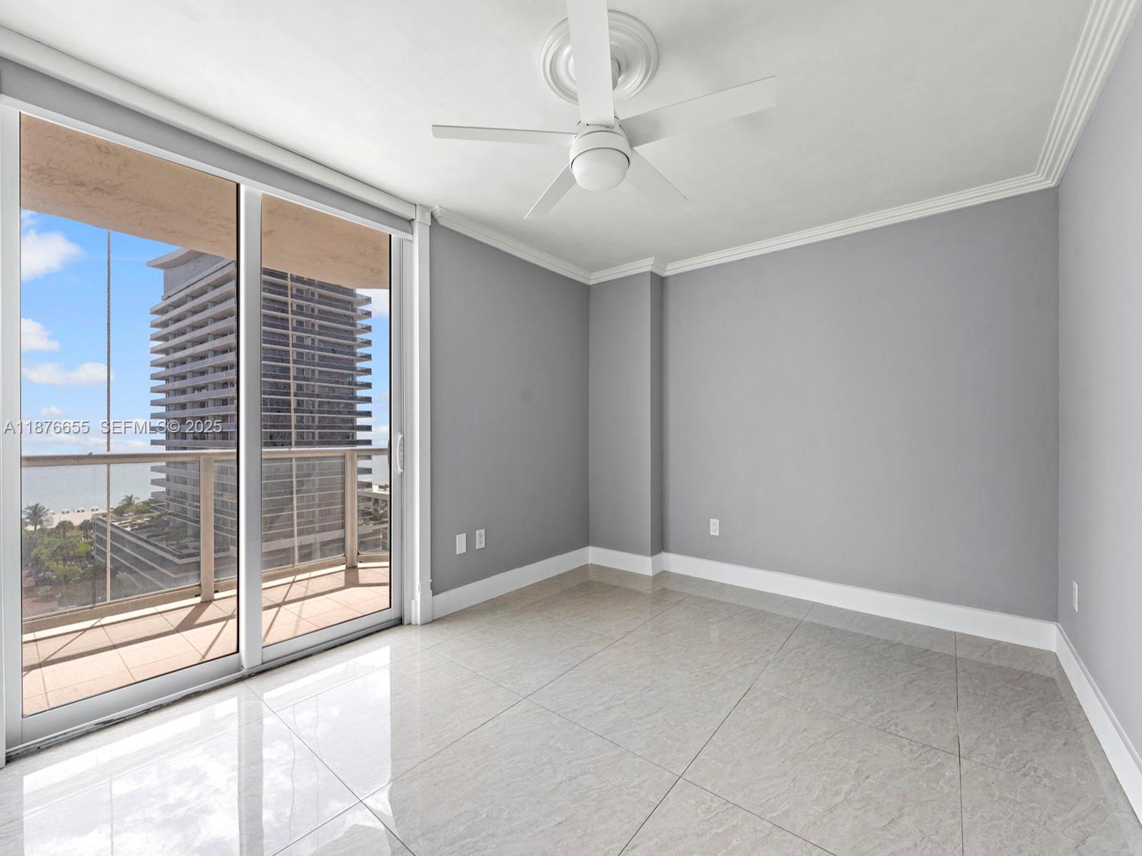 image THE GRANDVIEW CONDO53