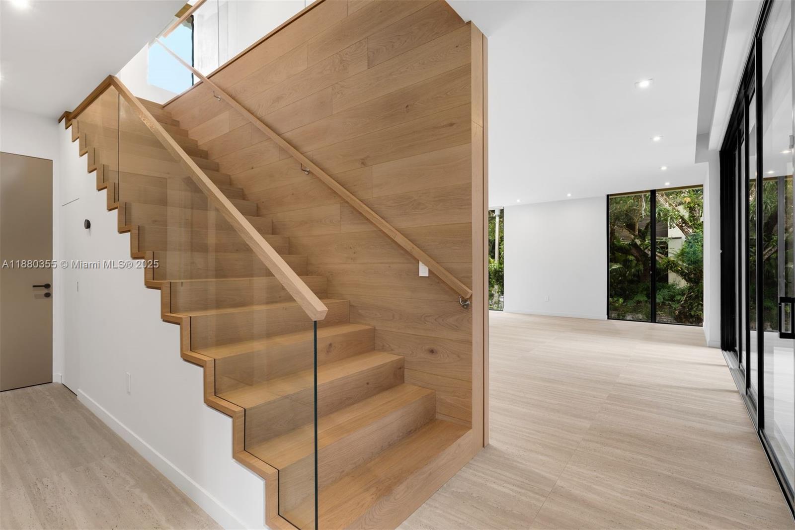 4095 Hardie Ave Miami, FL 33133