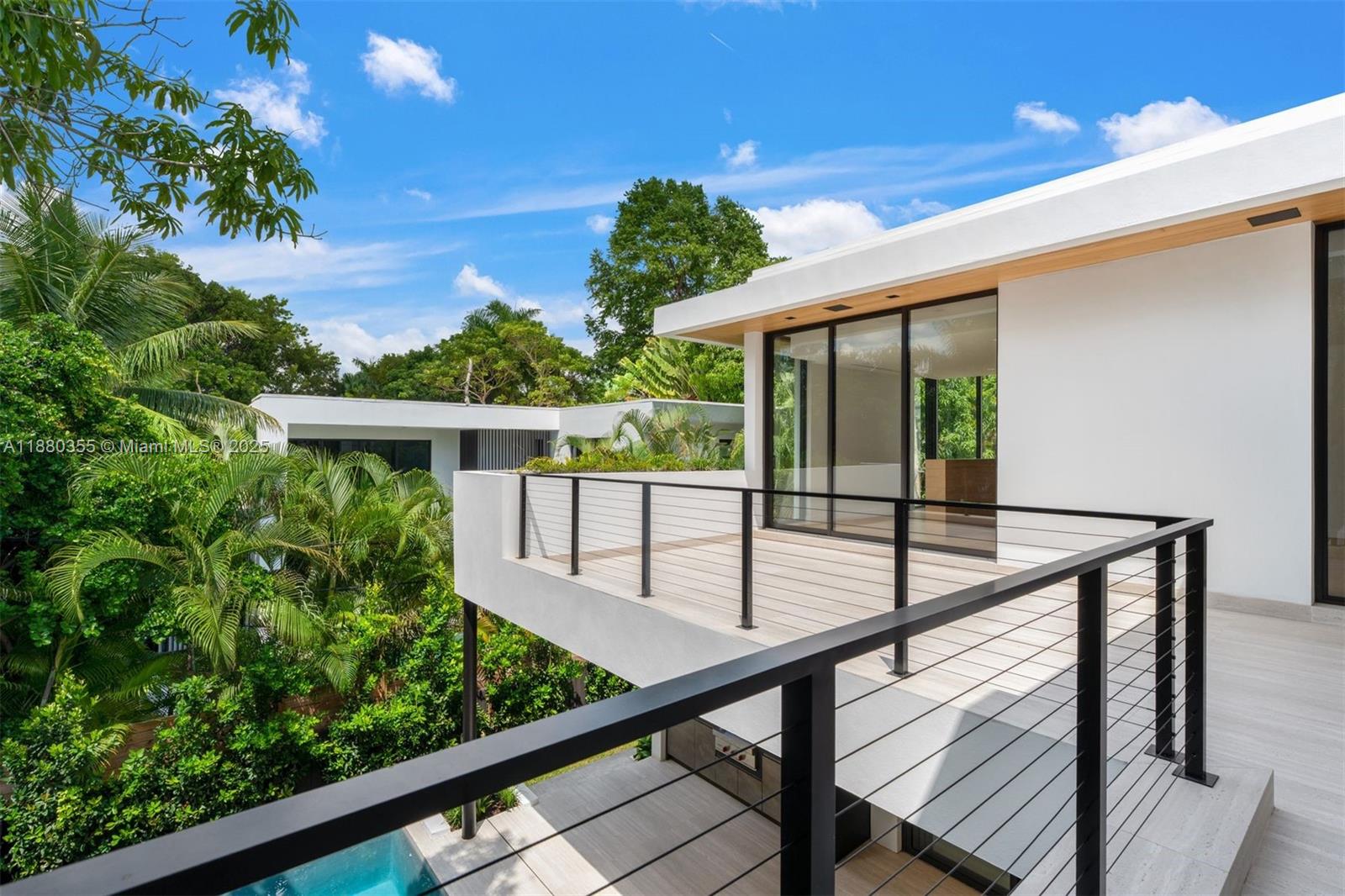 4095 Hardie Ave Miami, FL 33133