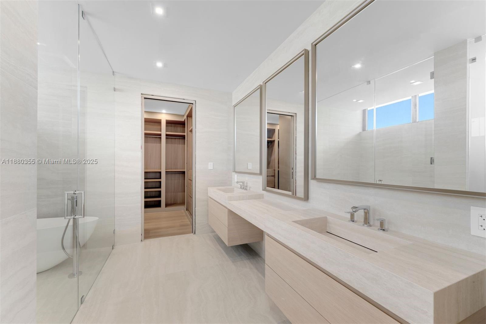 4095 Hardie Ave Miami, FL 33133