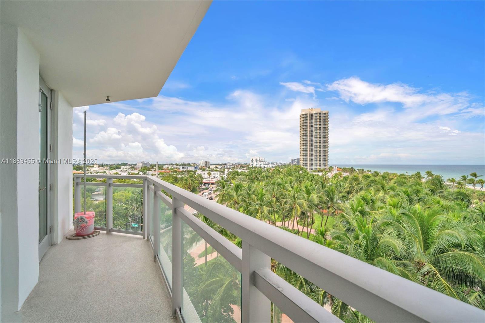 7135 Collins Ave #736,Miami Beach, FL 33141