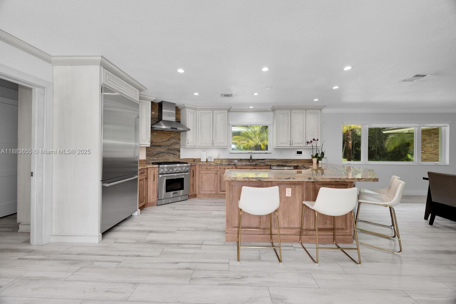 10110 SW 66th St Miami, FL 33173