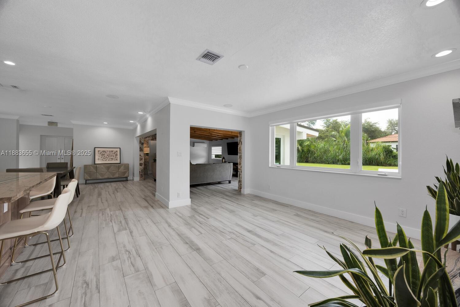 10110 SW 66th St Miami, FL 33173