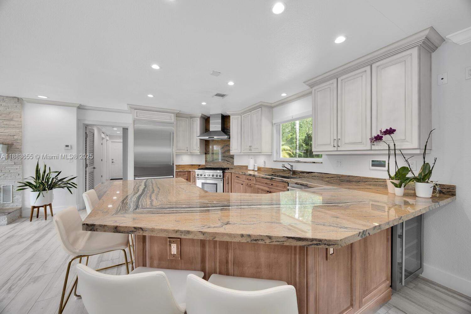 10110 SW 66th St Miami, FL 33173