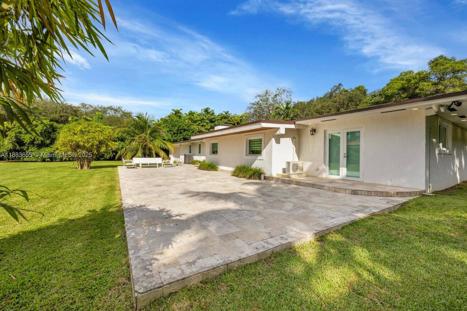 10110 SW 66th St Miami, FL 33173