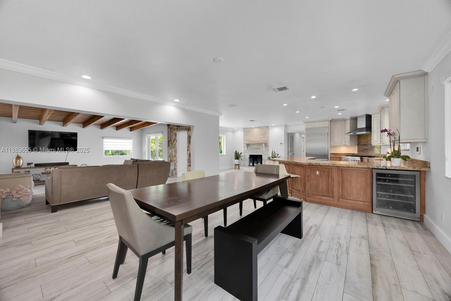 10110 SW 66th St Miami, FL 33173