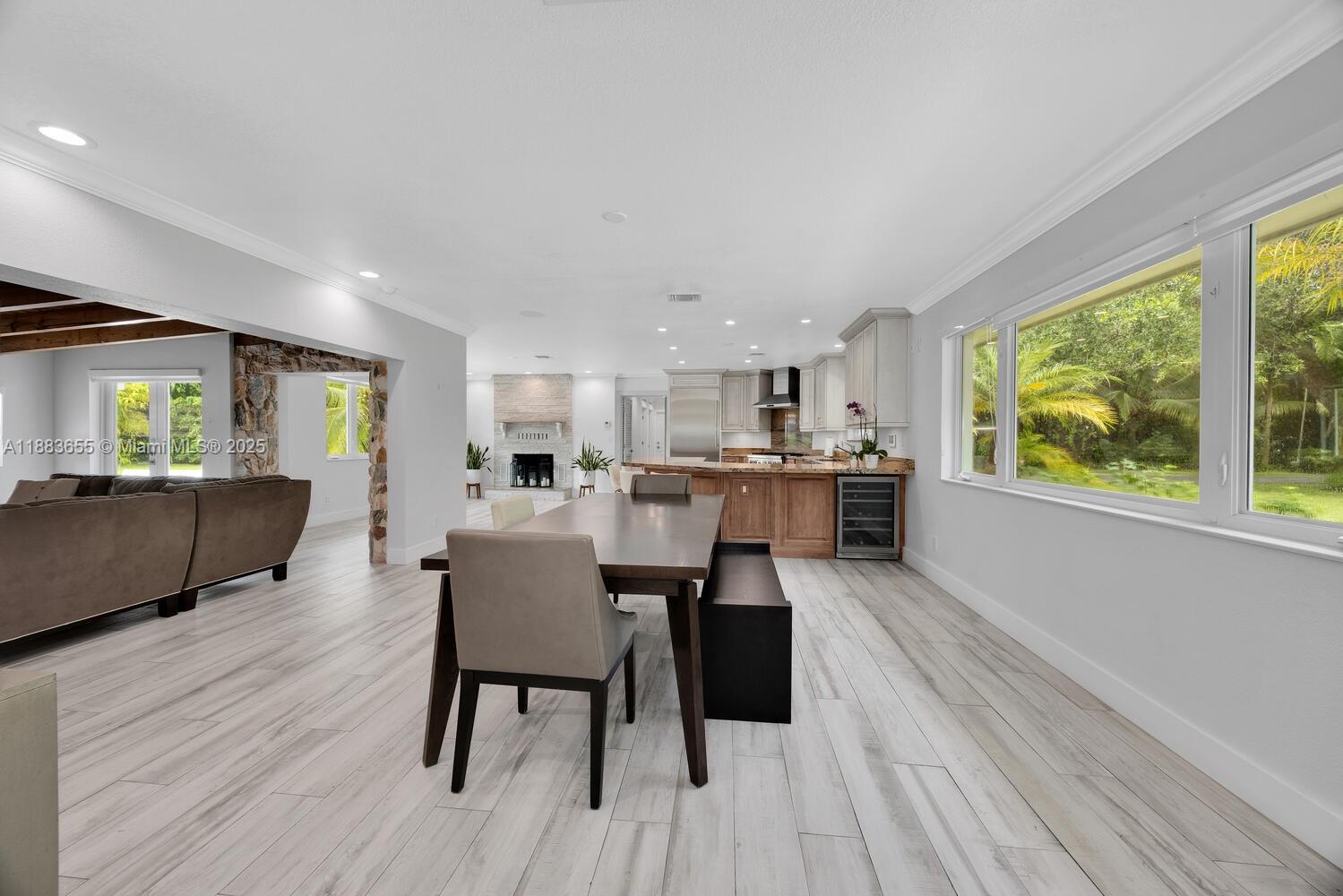 10110 SW 66th St Miami, FL 33173