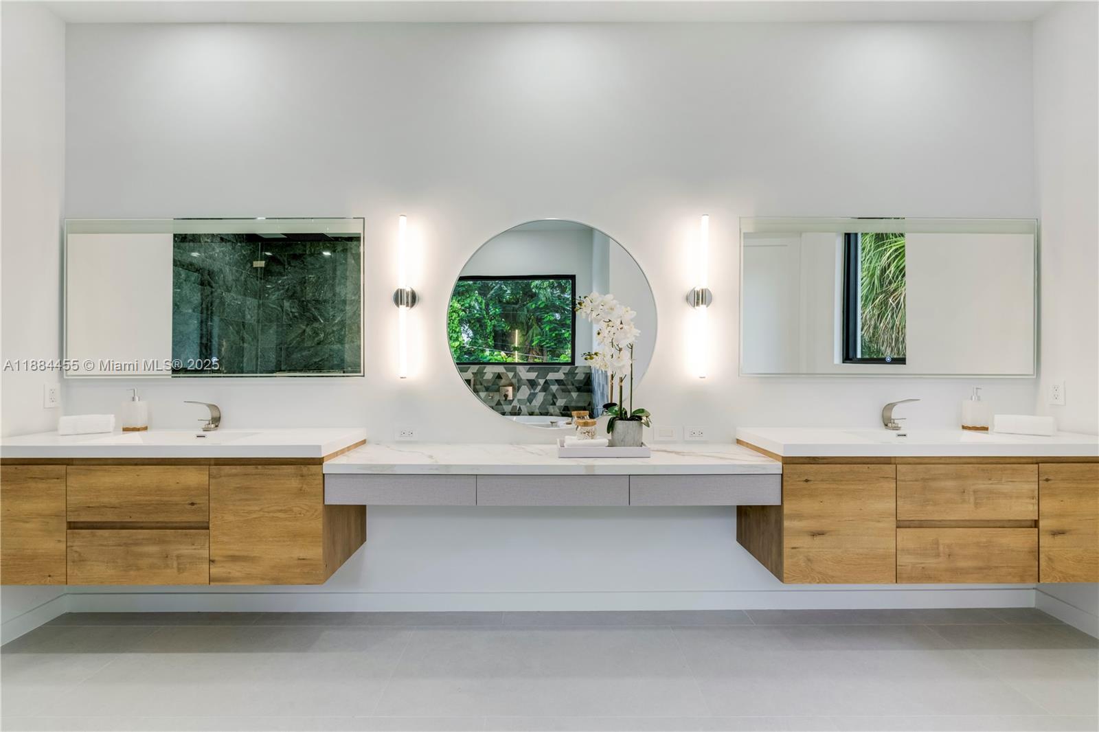 6401 SW 84th St Miami, FL 33143