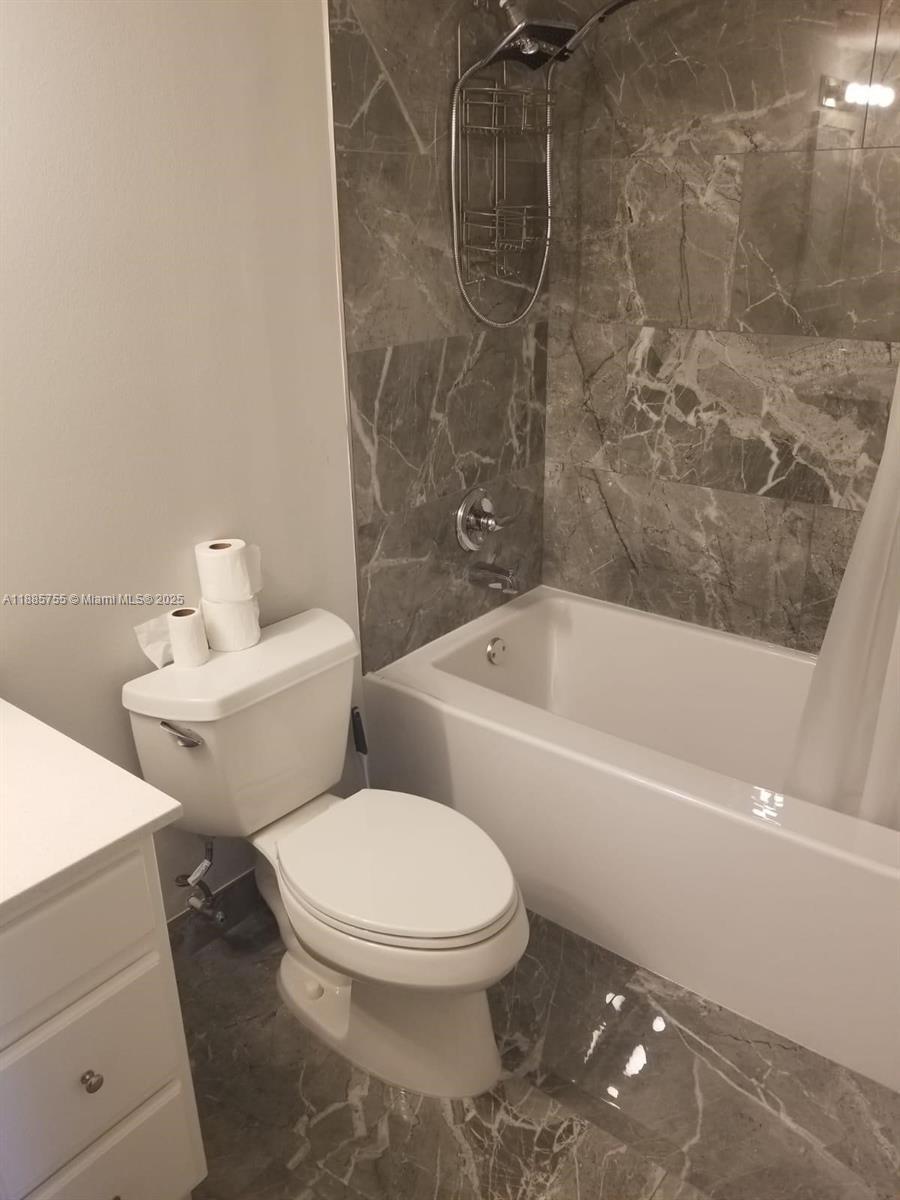 501 Three Iss Blvd #417 Hallandale Beach, FL 33009