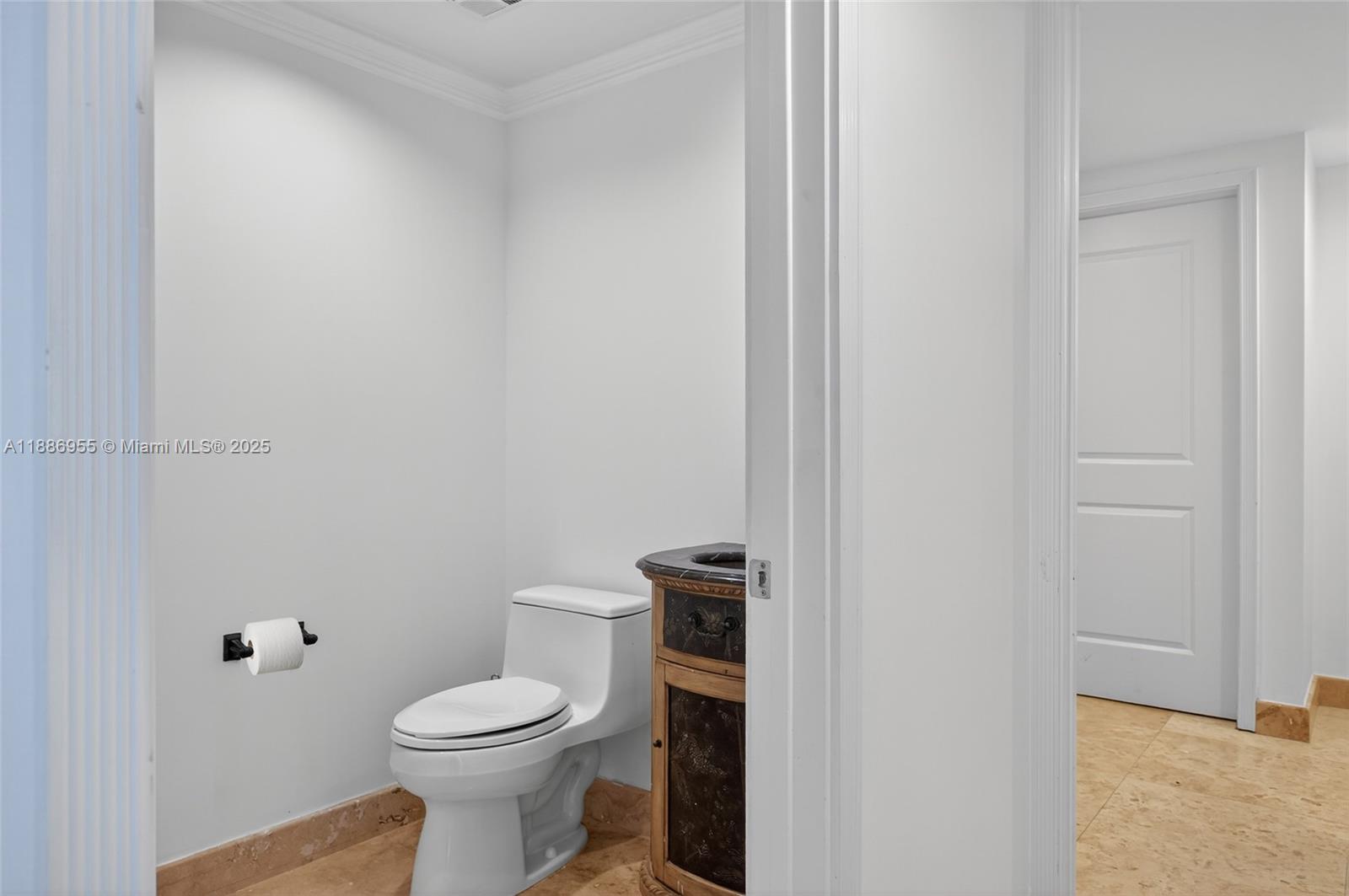 3101 S Ocean Dr #2403 Hollywood, FL 33019