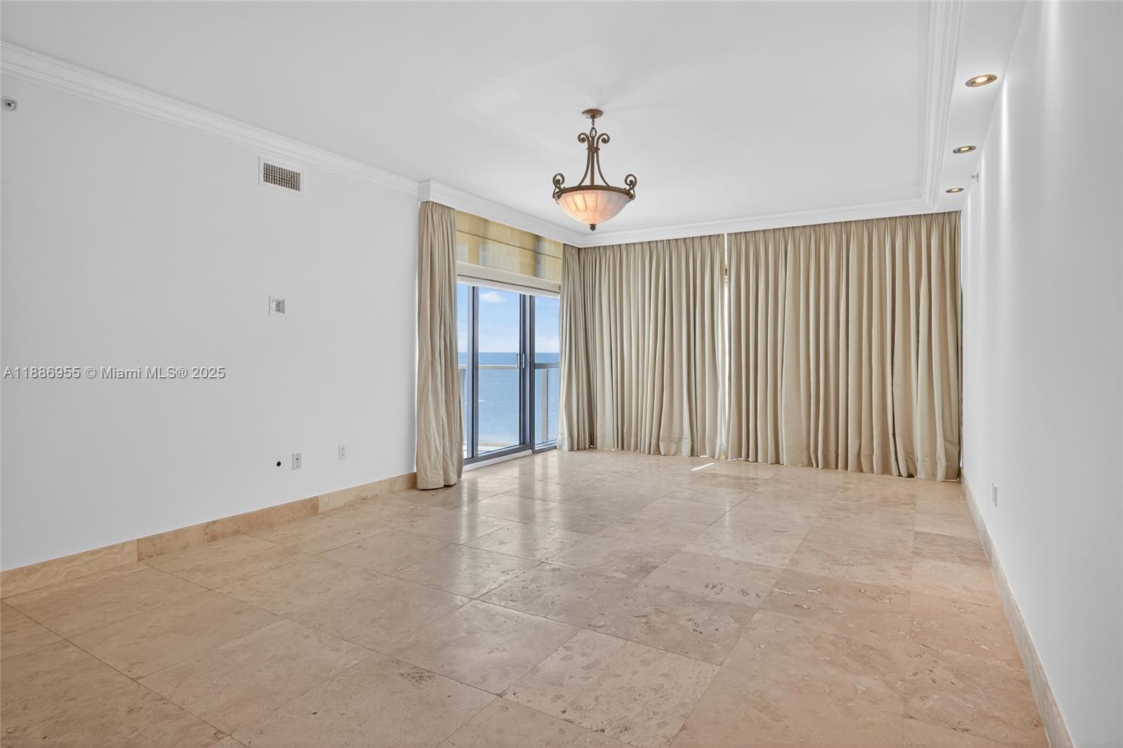 3101 S Ocean Dr #2403 Hollywood, FL 33019
