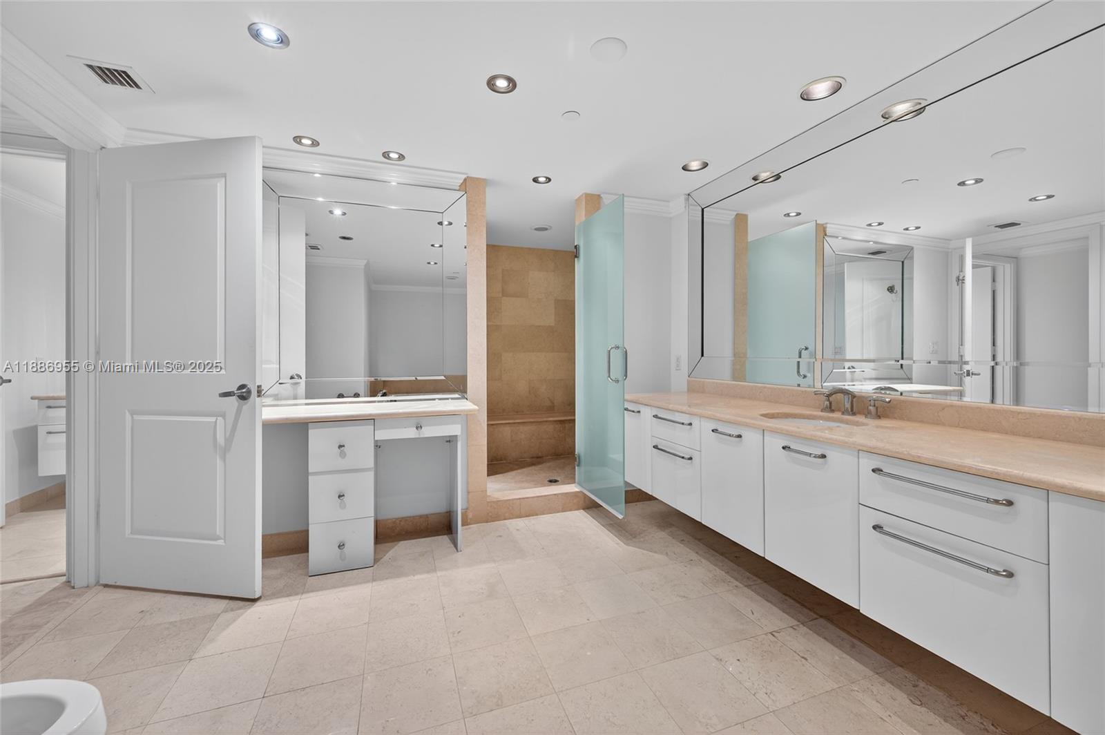 3101 S Ocean Dr #2403 Hollywood, FL 33019