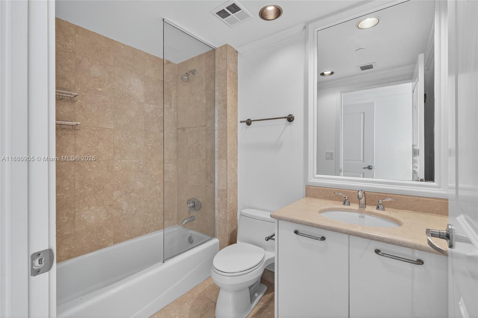 3101 S Ocean Dr #2403 Hollywood, FL 33019