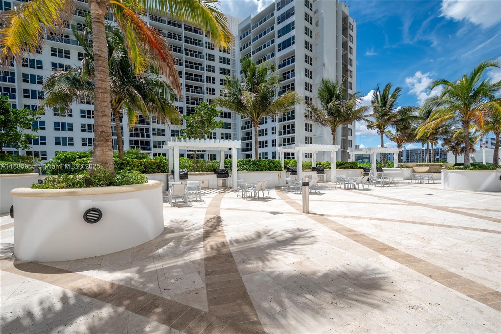 3101 S Ocean Dr #2403 Hollywood, FL 33019