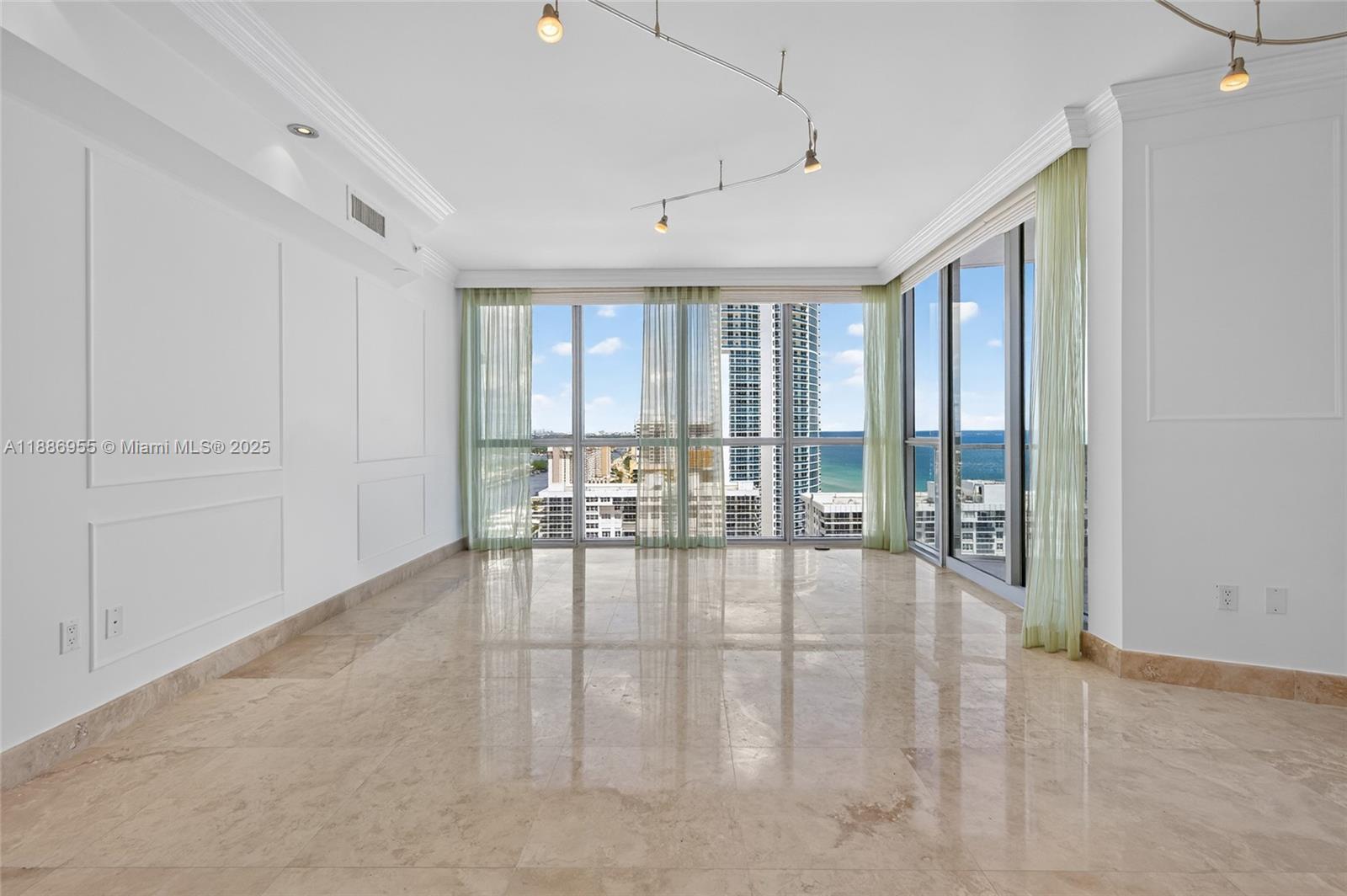 3101 S Ocean Dr #2403 Hollywood, FL 33019
