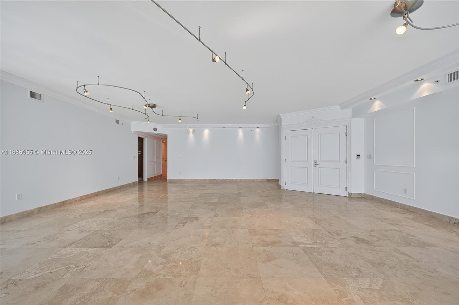 3101 S Ocean Dr #2403 Hollywood, FL 33019