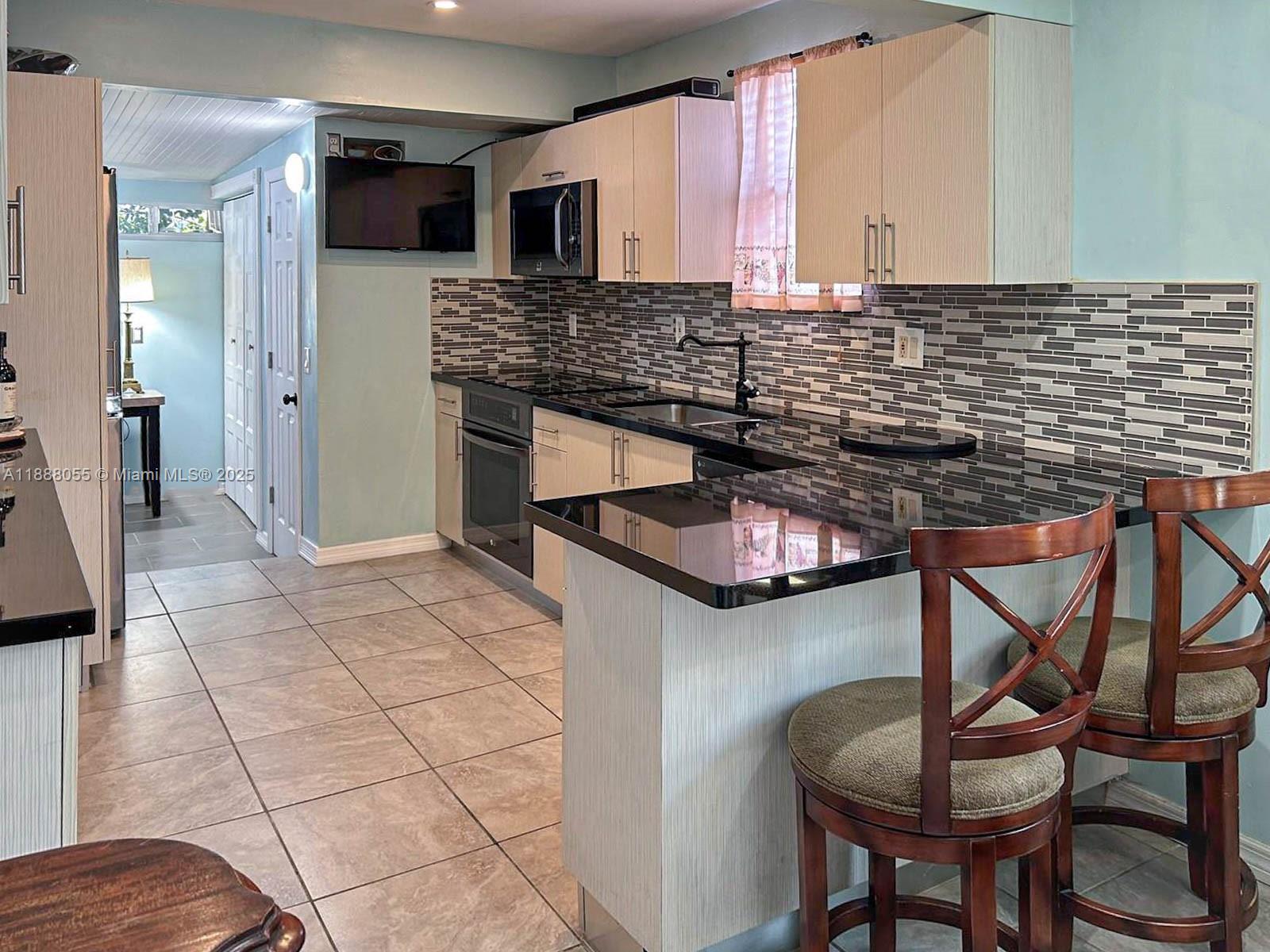 3410 SW 24th St Miami, FL 33145