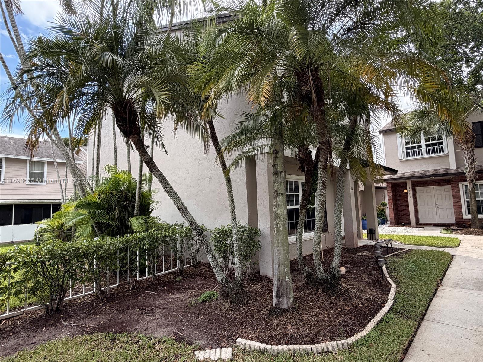 3801 NW 121st Ave Sunrise, FL 33323