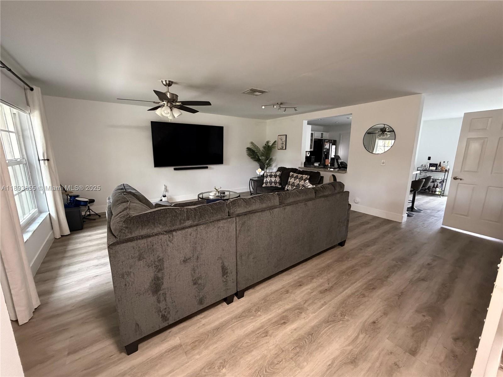 3801 NW 121st Ave Sunrise, FL 33323