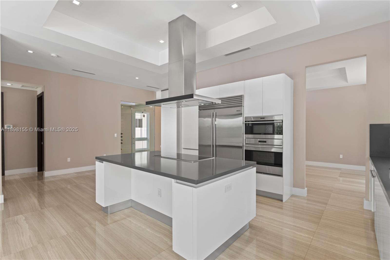 8415 NW 34th Dr Doral, FL 33122