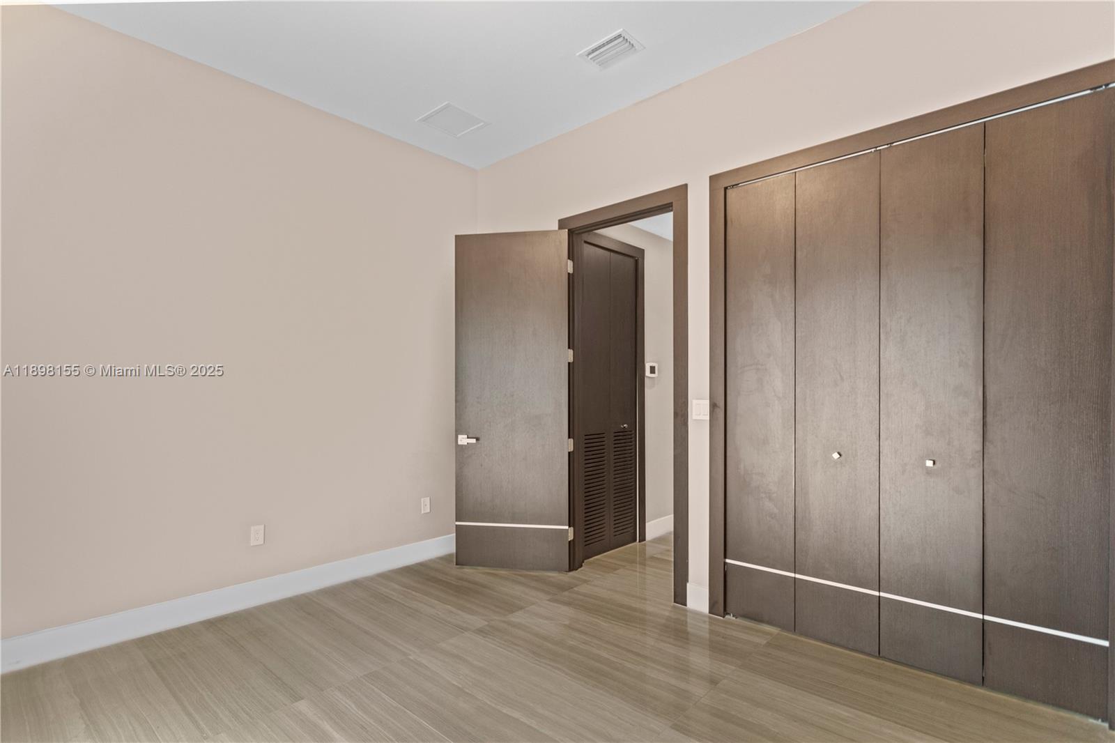 8415 NW 34th Dr Doral, FL 33122