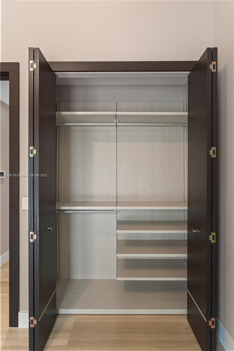 8415 NW 34th Dr Doral, FL 33122