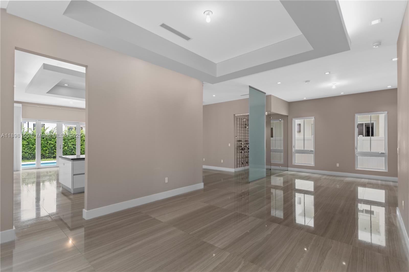 8415 NW 34th Dr Doral, FL 33122