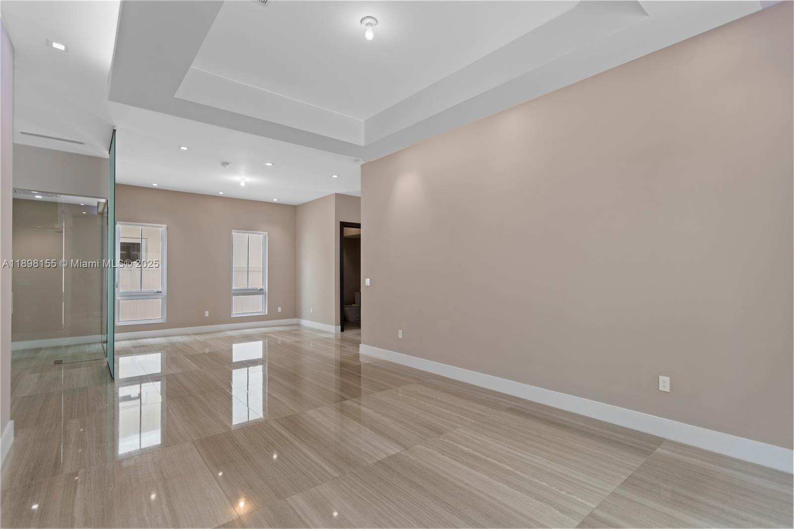 8415 NW 34th Dr Doral, FL 33122