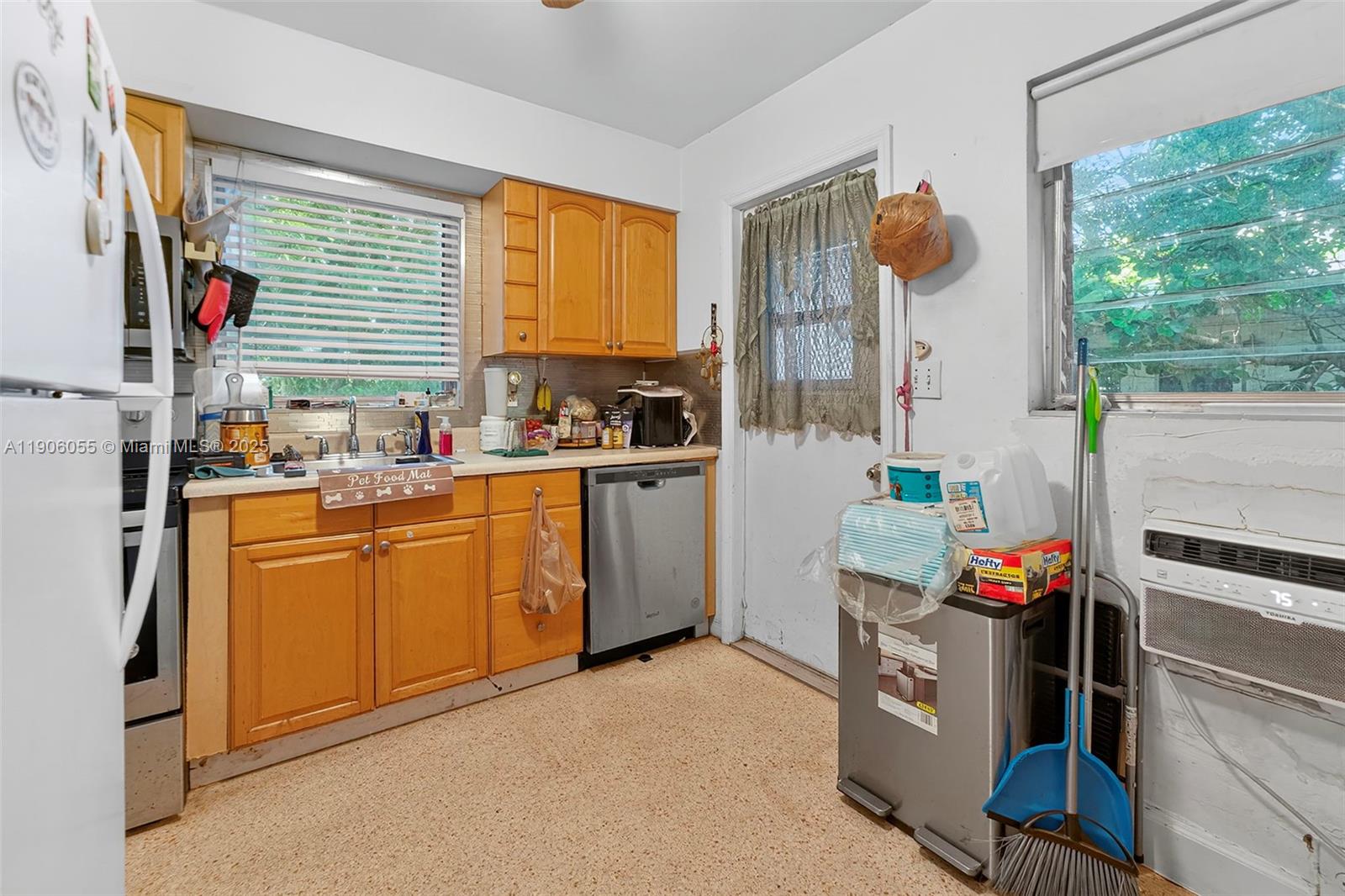 1219-1221 NE 18th Ave Fort Lauderdale, FL 33304