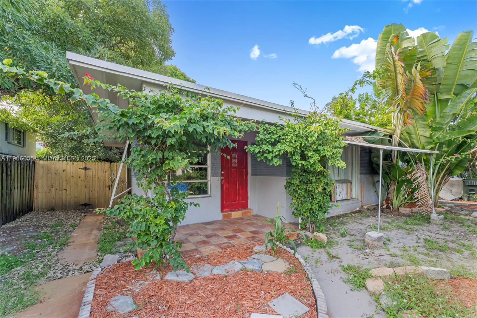 1219-1221 NE 18th Ave Fort Lauderdale, FL 33304