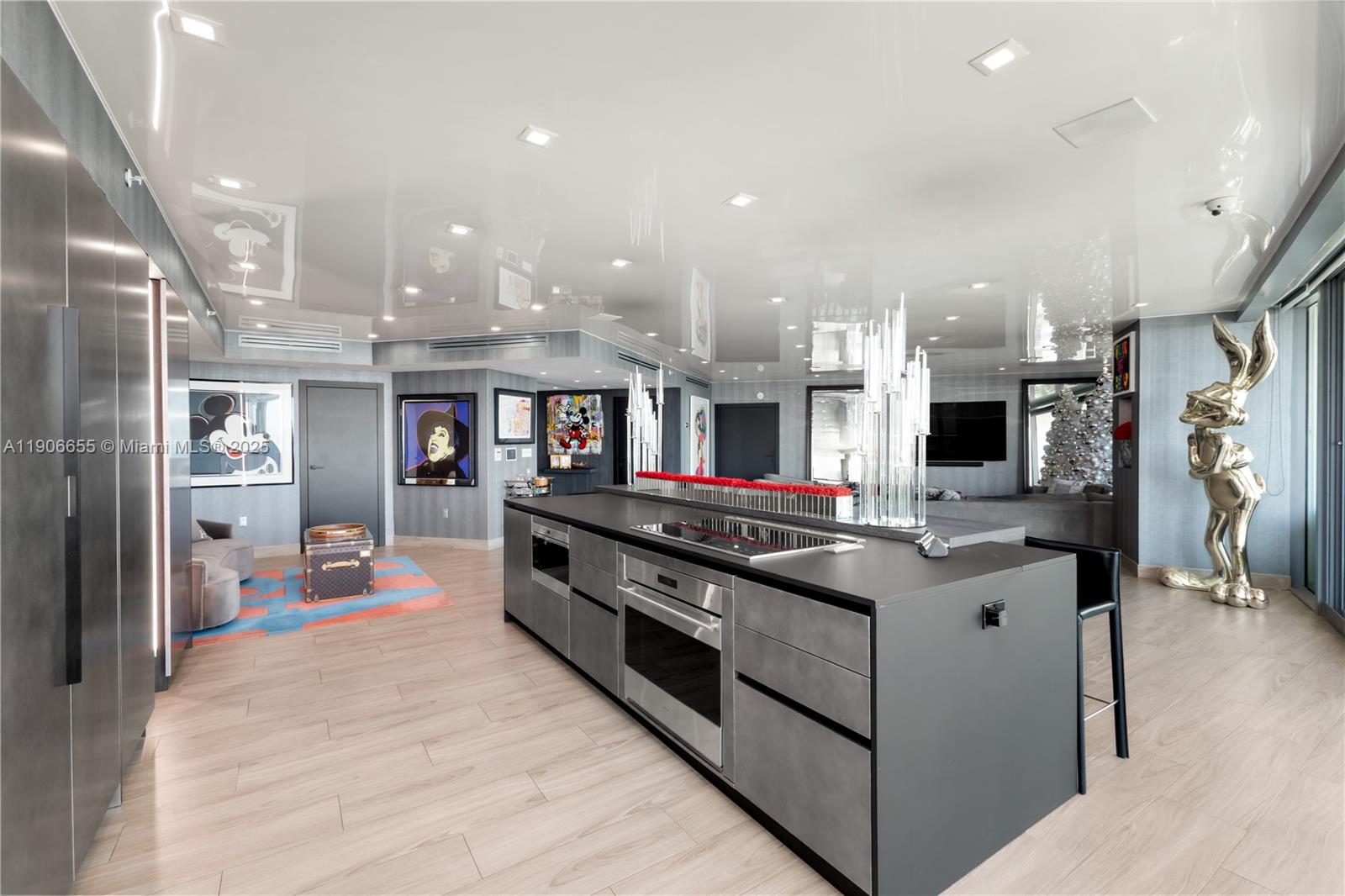 19955 NE 38th Ct #1205 Aventura, FL 33180