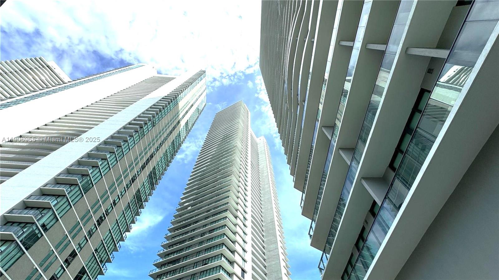 501 NE 31st St #1401