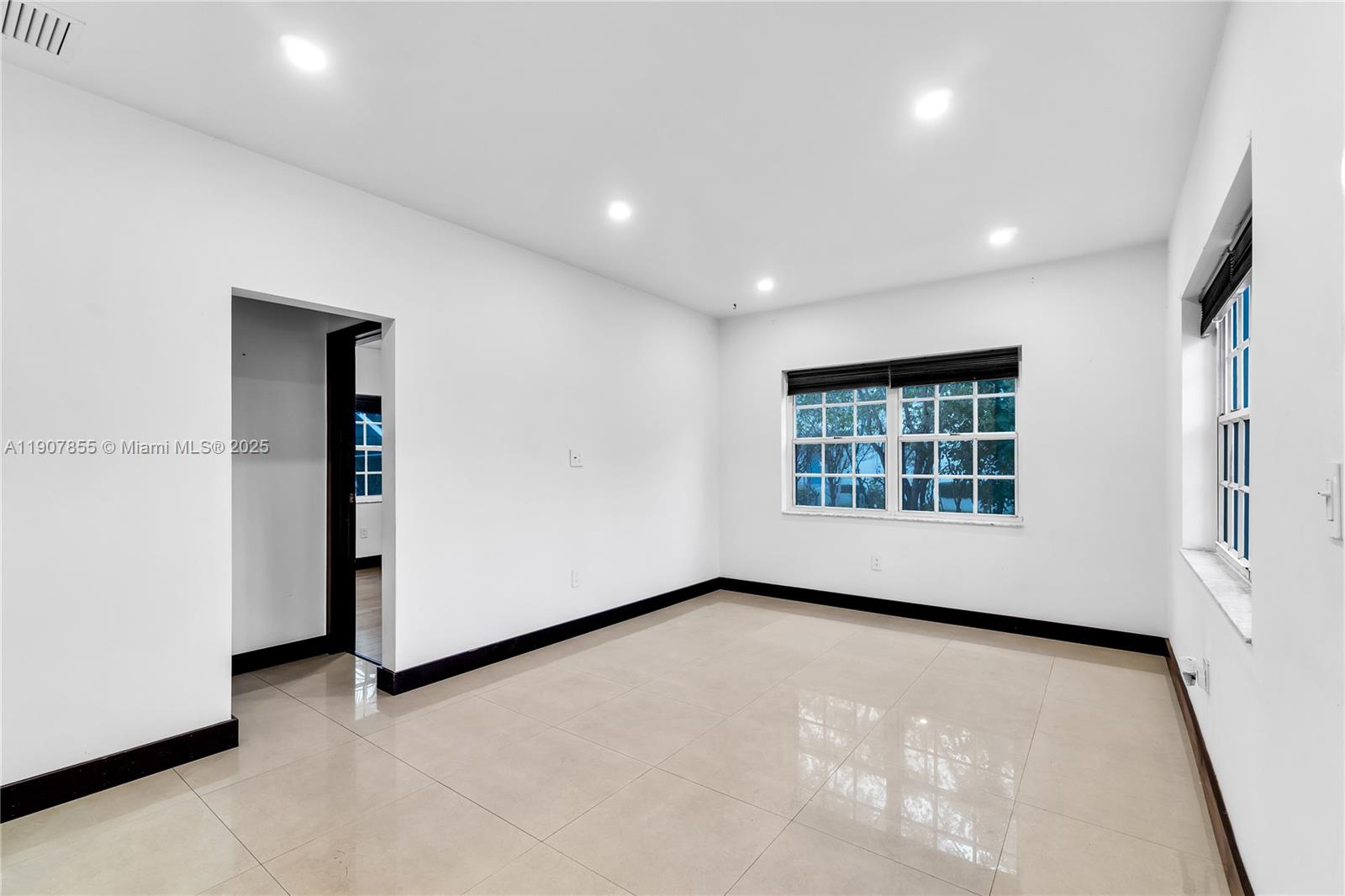 8335 E Crespi Blvd #4 Miami Beach, FL 33141
