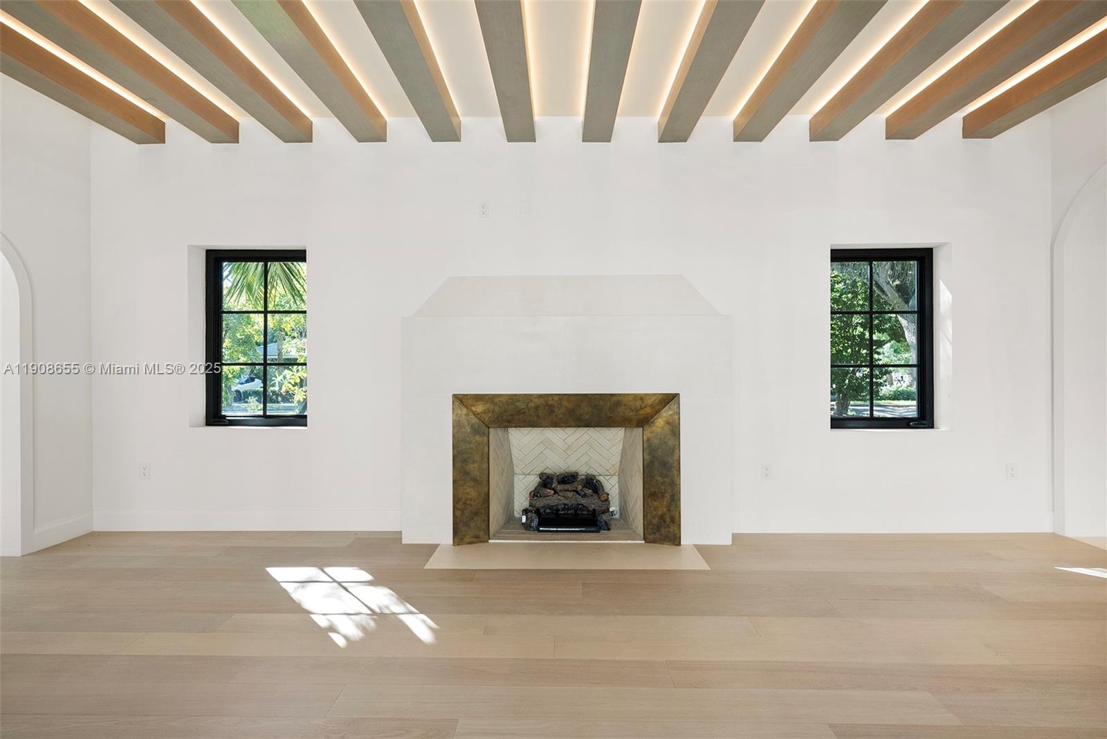 601 NE 56th St Miami, FL 33137