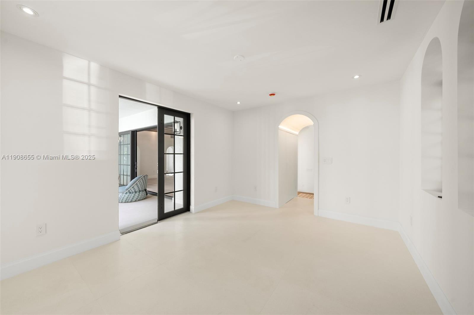 601 NE 56th St Miami, FL 33137