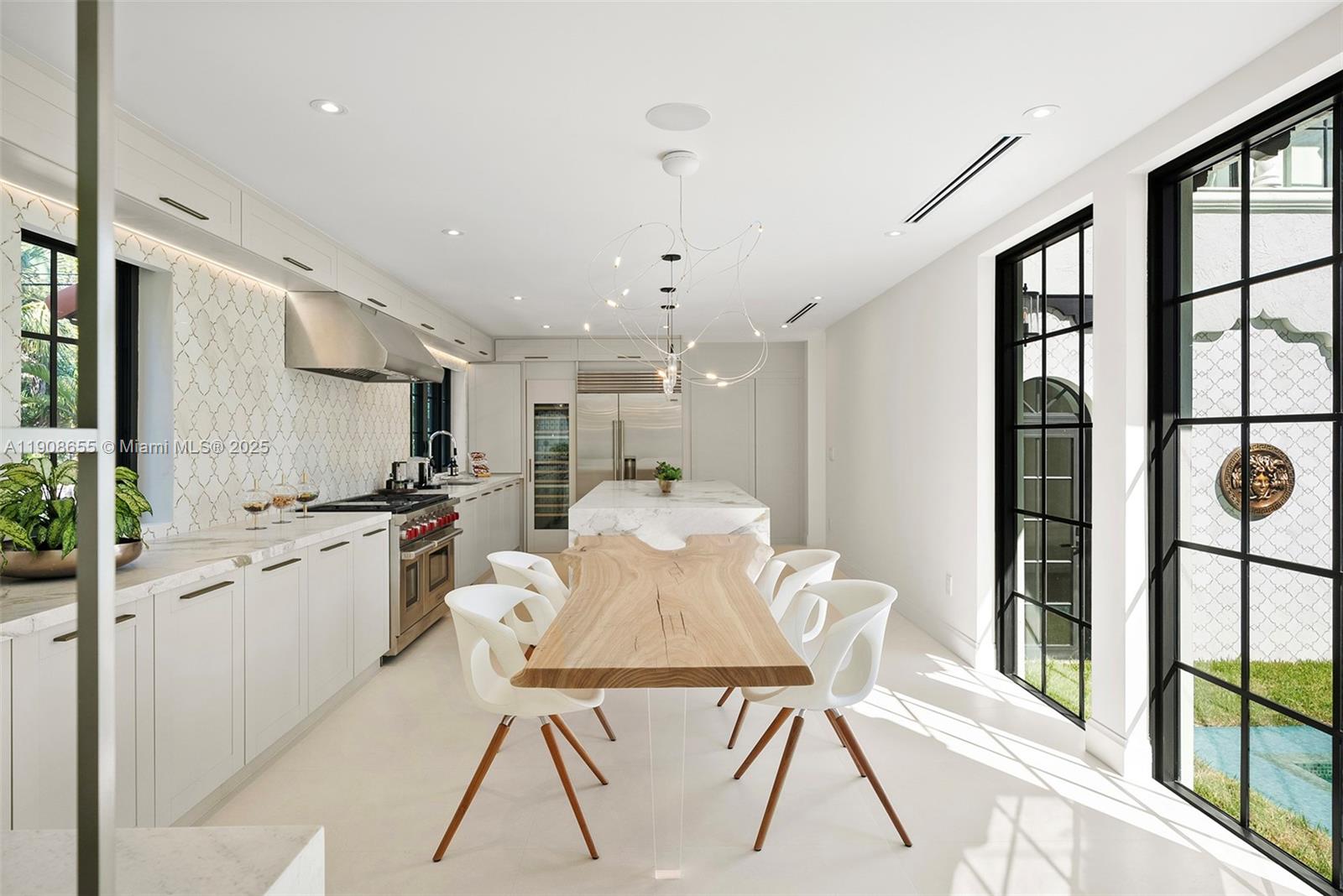 601 NE 56th St Miami, FL 33137