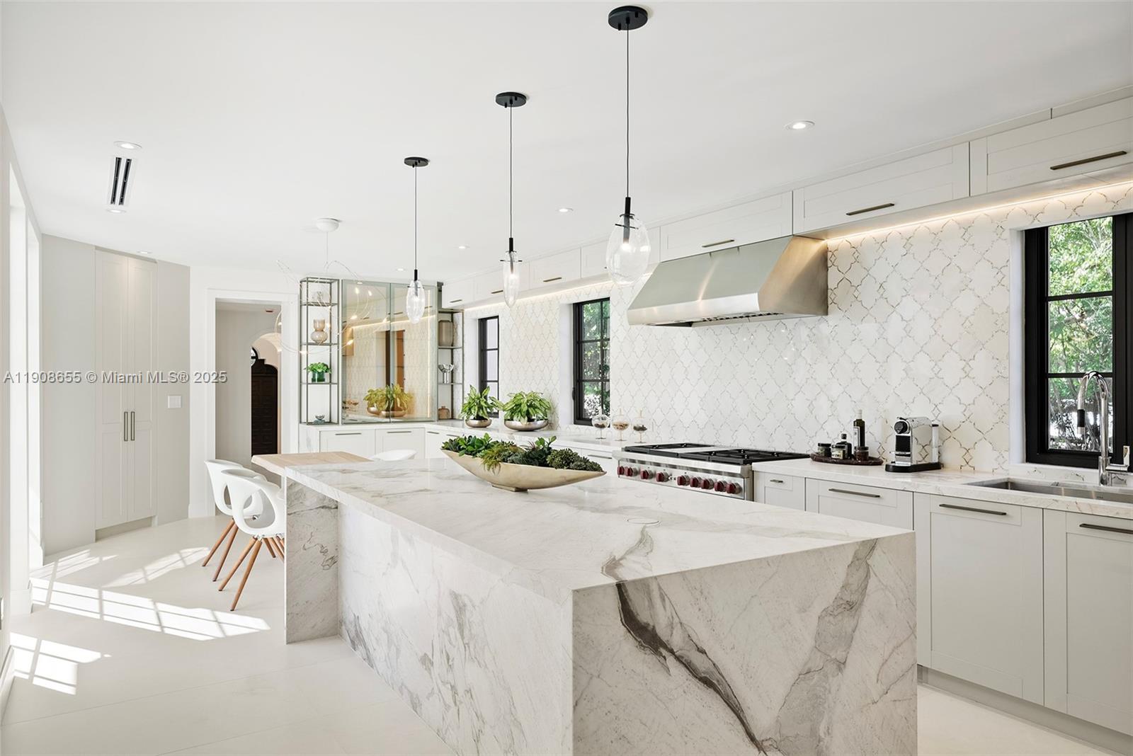 601 NE 56th St Miami, FL 33137