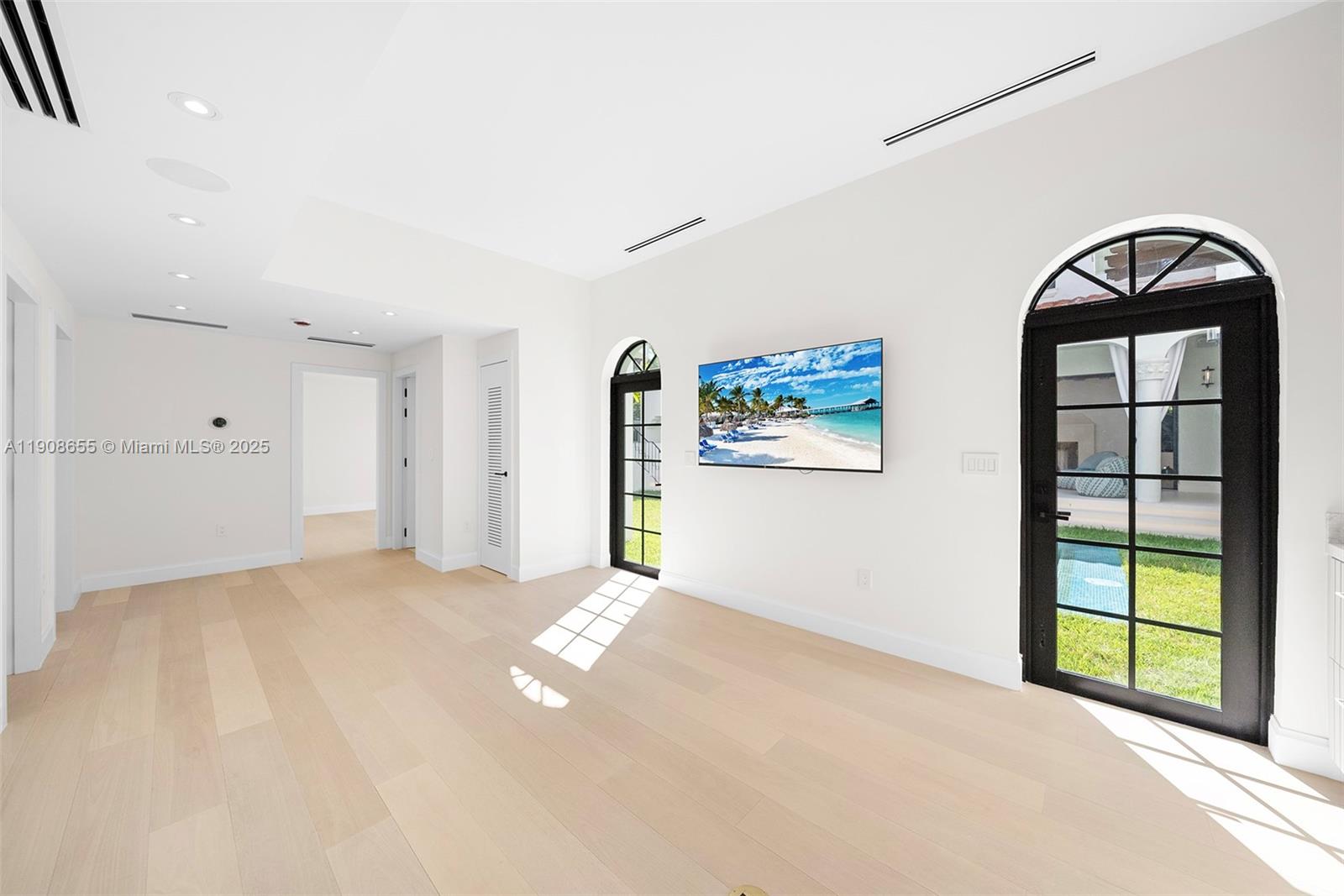 601 NE 56th St Miami, FL 33137