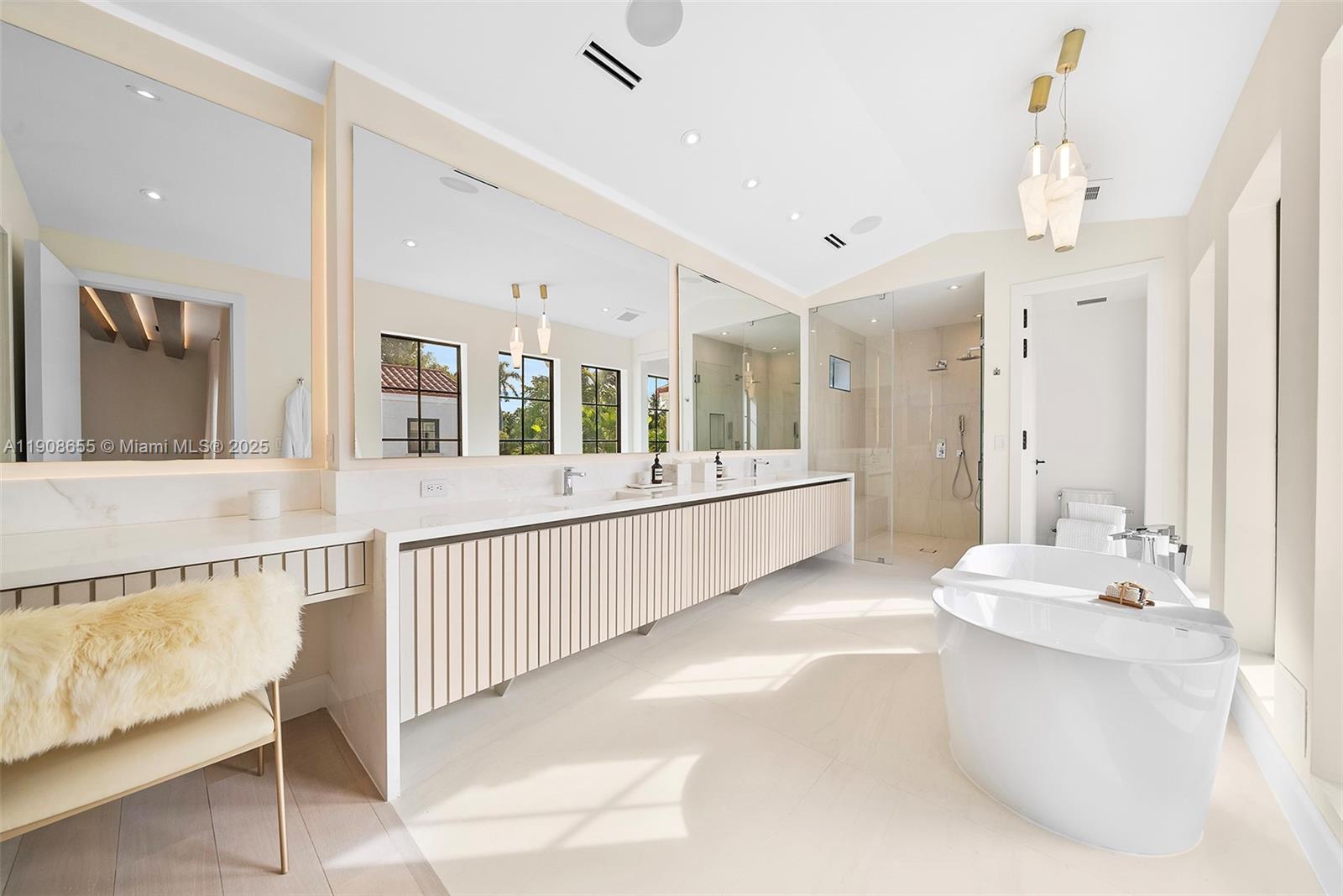 601 NE 56th St Miami, FL 33137