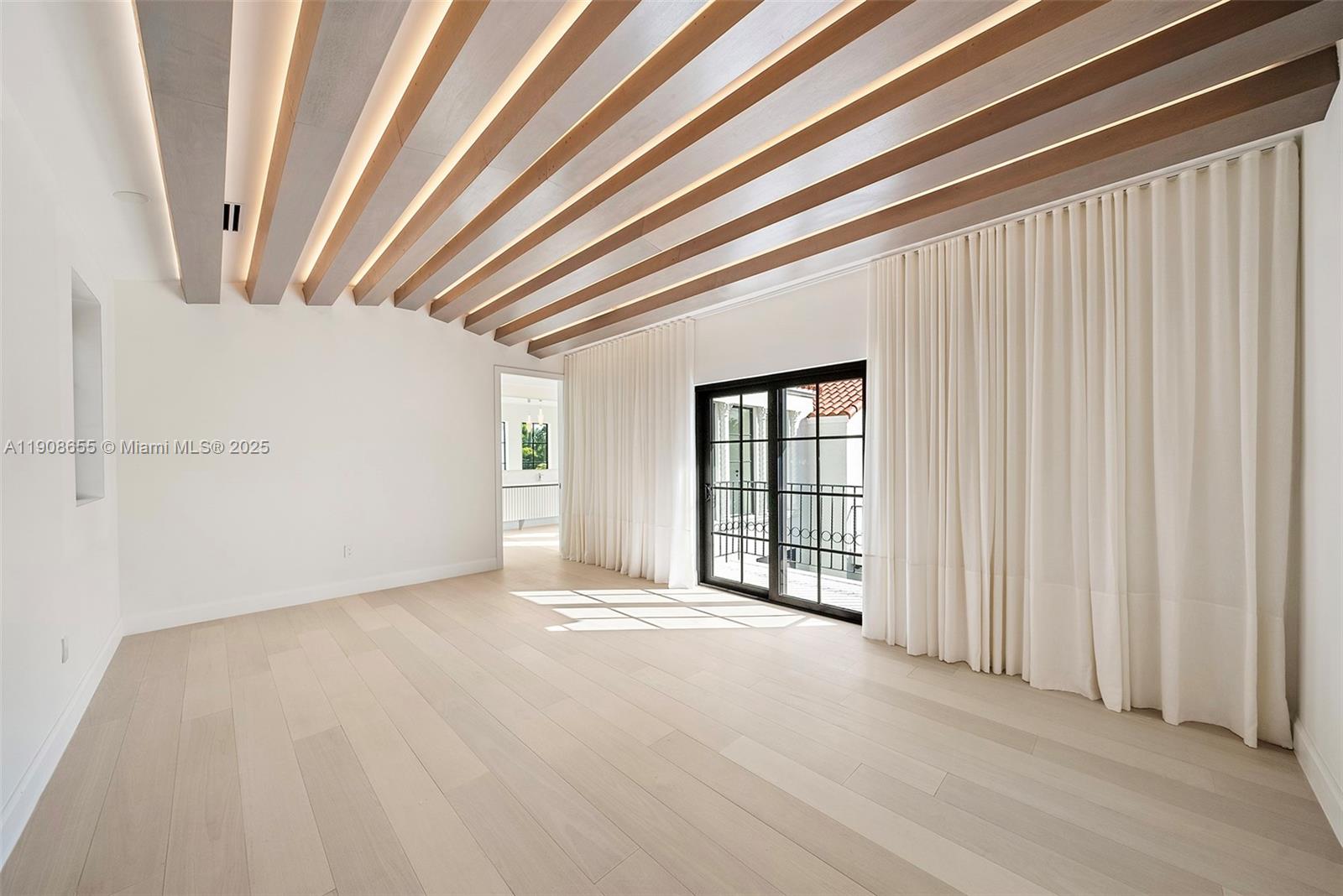 601 NE 56th St Miami, FL 33137