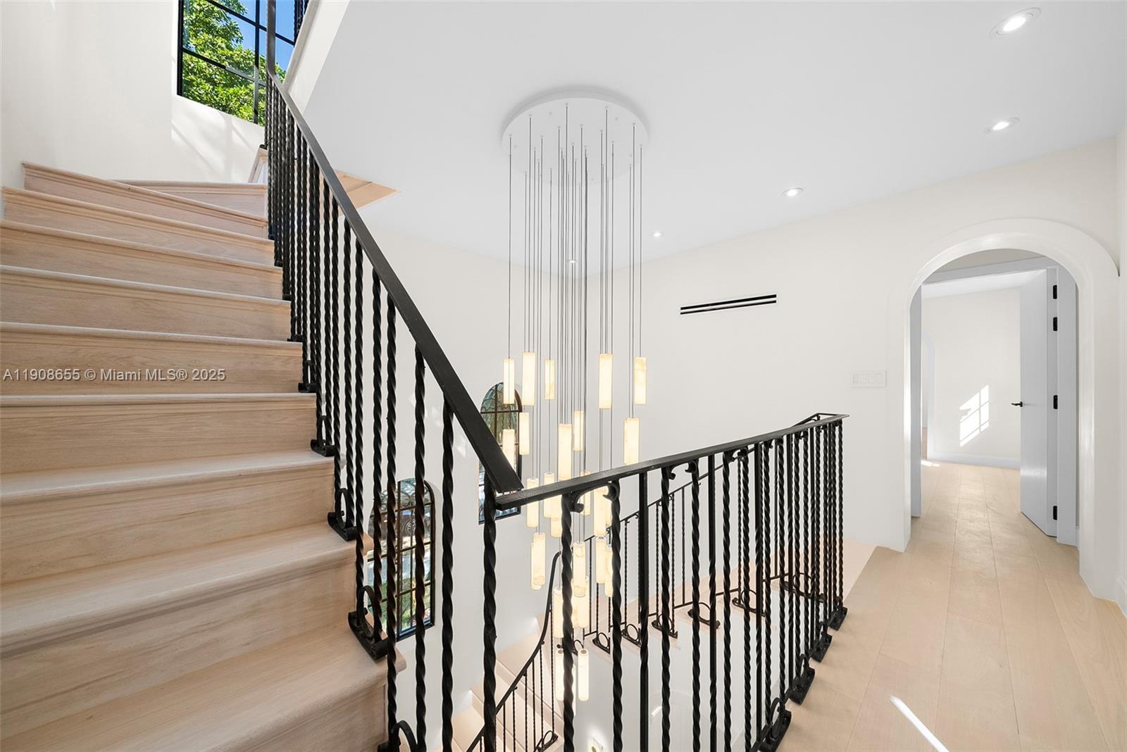 601 NE 56th St Miami, FL 33137