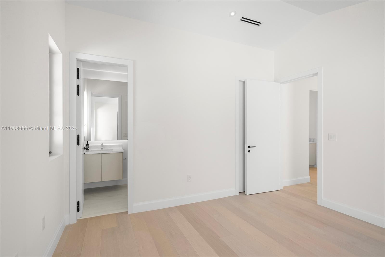 601 NE 56th St Miami, FL 33137