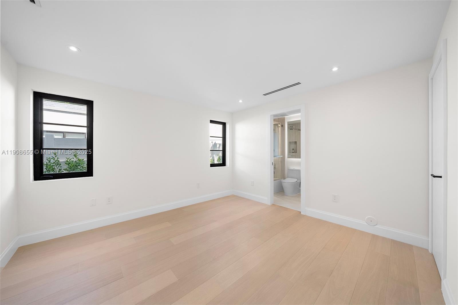 601 NE 56th St Miami, FL 33137