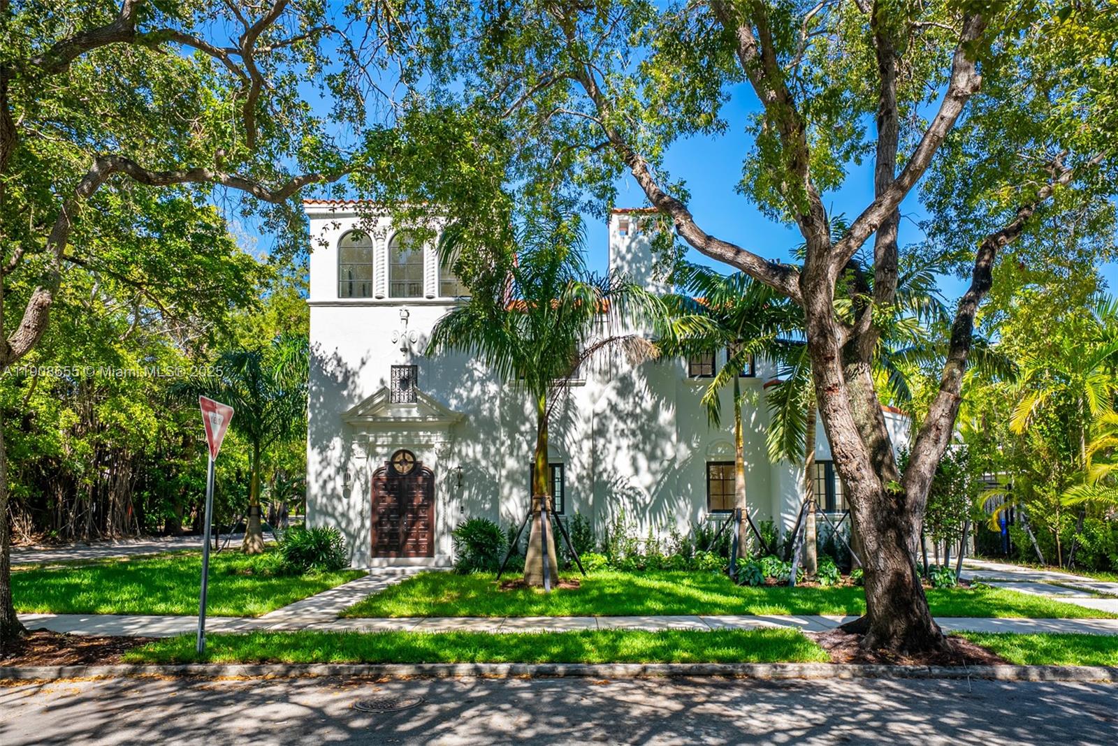 601 NE 56th St Miami, FL 33137