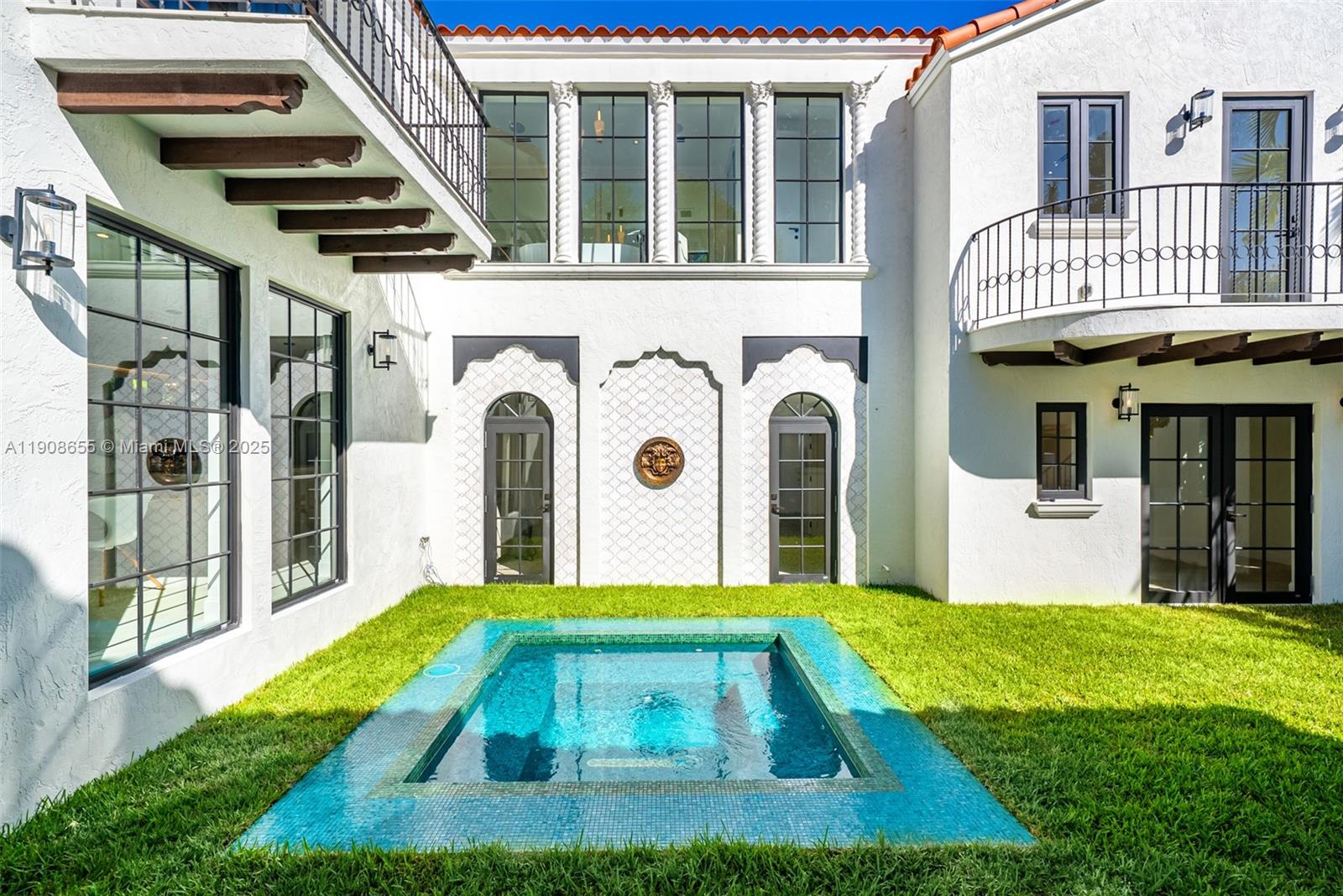 601 NE 56th St Miami, FL 33137