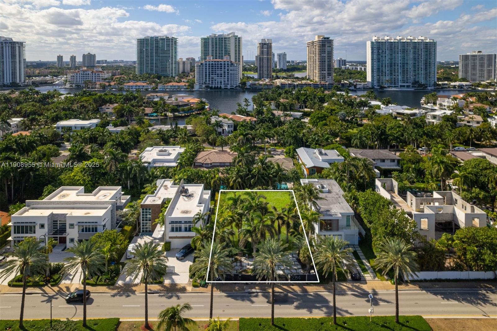 284 Ocean Blvd Golden Beach, FL 33160