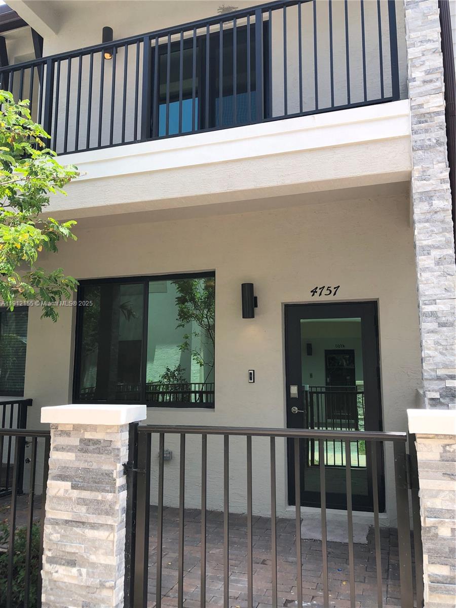 4757 NW 83rd Pkwy #4757