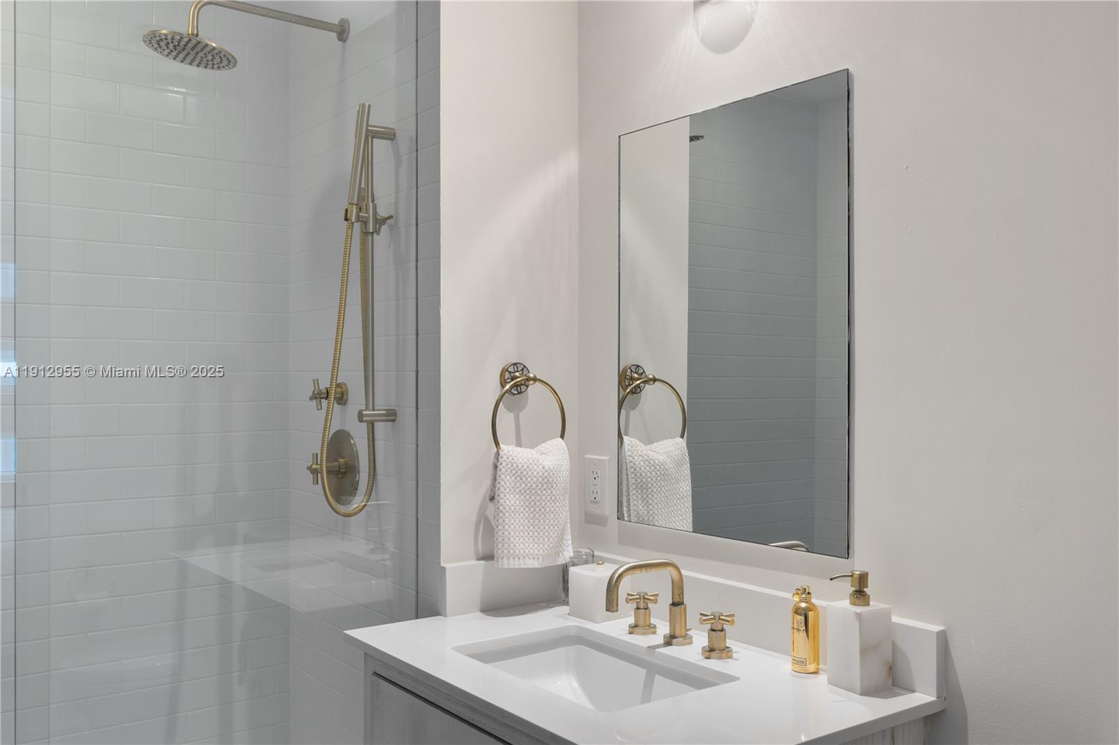 image Ten Museum Park22