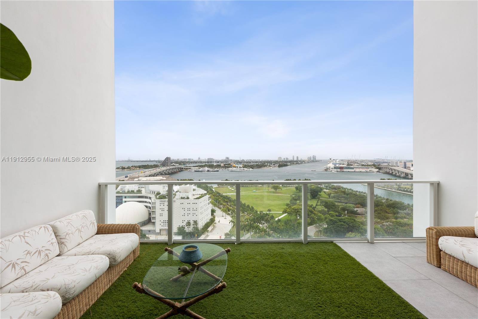 image Ten Museum Park32