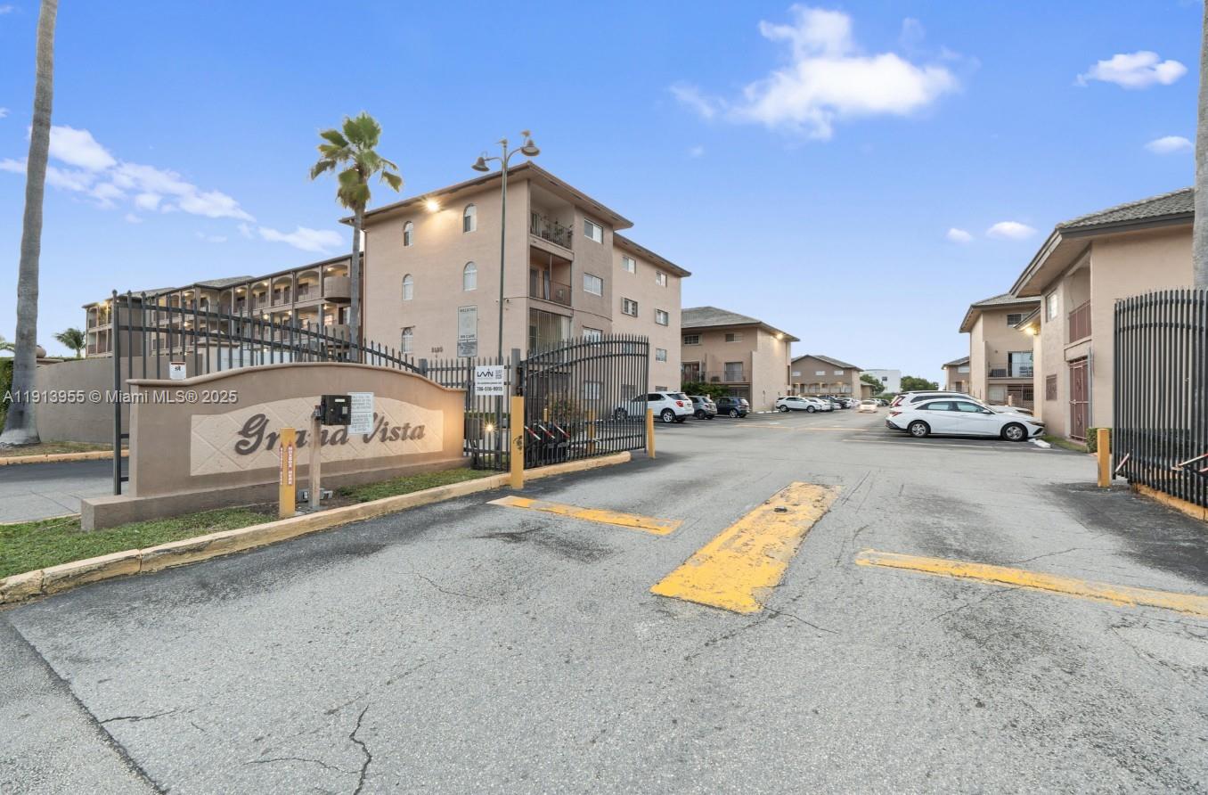 8851 NW 119th St #2103-2